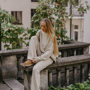 Beige knitted oversized merino wool sweater and high waisted pants loungewear set, taupe knit relaxed style pullover and wide leg trousers