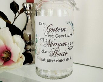 Leuchtflasche mit Spruch | Gestern Heute Morgen | LED Flaschenlicht Dekolampe | Geschenk Freunde | Weihnachten