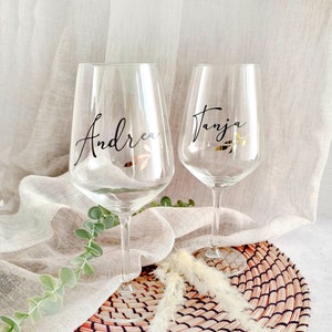 Wine glass with name and monogram rose gold - personalized gift for girlfriend | Wedding gift | Birthday | YAA