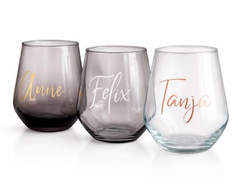 Personalized drinking glasses with names – gift for friends, birthdays, weddings – clear/grey/black glass – modern font of your choice