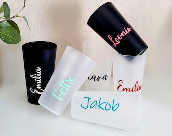 Personalized plastic cup – printed with name – festival cup / children's cup – white or black – reusable
