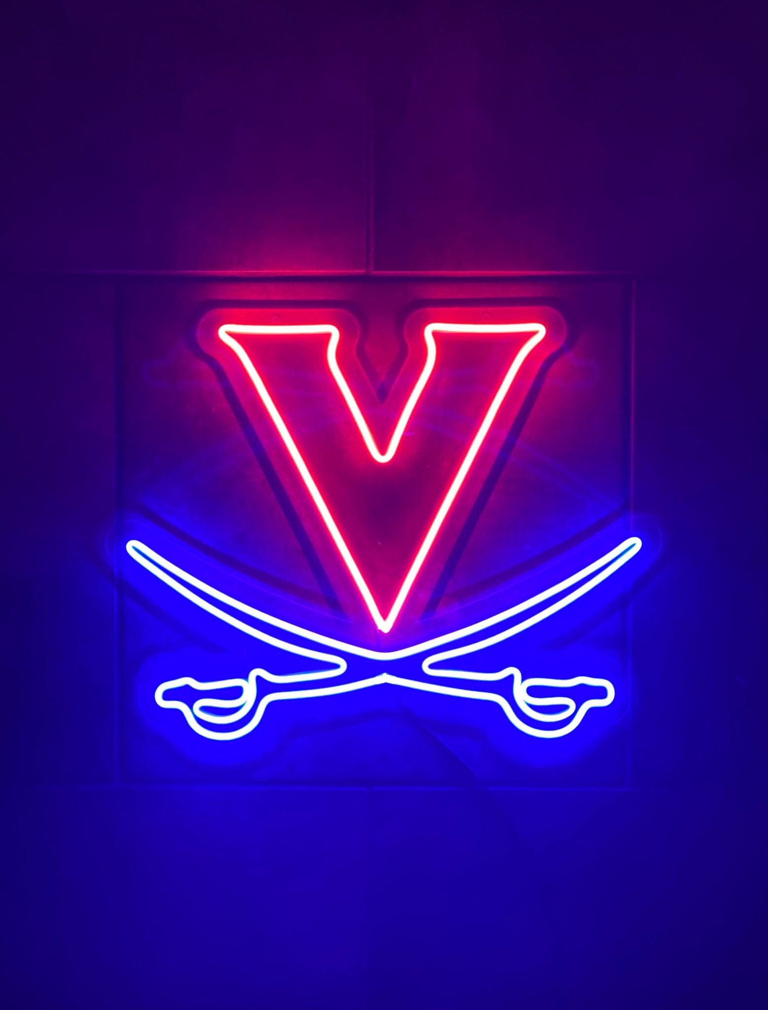 University of Virginia 'V' With Sabres LED Neon Sign - 21.7