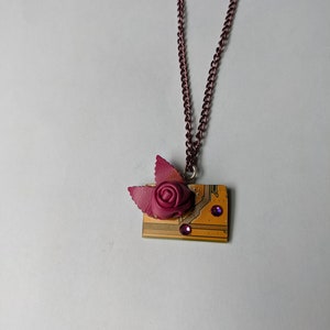 Gold und Grün Motherboard mit Rosa Leder Blume Unikat Technik Halskette