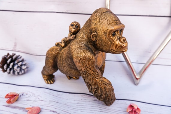 Bronzed Mother & Baby Gorilla Ornament, / Gorilla Ornament / Monkey  Ornament / Gorilla Decor / Rustic Decor 