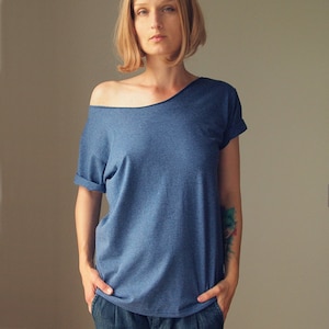 Heather Jeans Short Sleeve Oversize Tshirt  Funny Tshirt Slouchy Shirt Off the shoulder Slouchy tshirt Off shoulder T-shirt  Womens Clothing