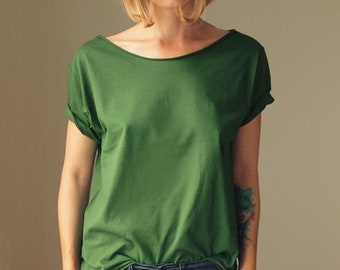 Bottle Green Oversized T Shirt Women, Minimalist Cotton Tee, Premium Basic Shirt, Loose Fit Top, Slow Fashion Clothing