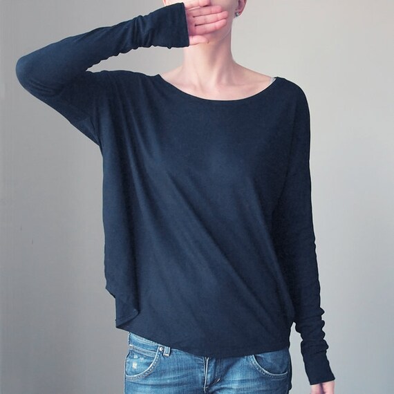 camisa negra manga corta