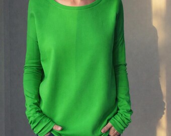 Green Oversized Sweatshirt with Wide Neckline – Soft Brushed Sweatshirt with Raw Edges – Stylish Everyday Sweatshirt