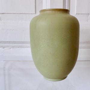 Josef Höhler Studio Ceramic Vase signed Bauhaus style true vintage