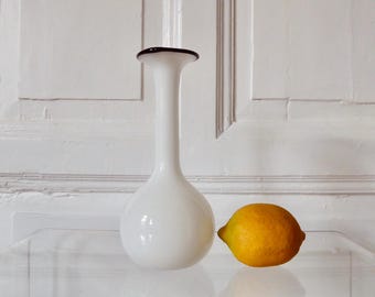 Opaline Florence Opal Glass Vase mouth-blown White Black Object Vintage Interior