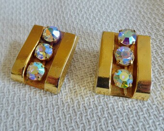 Vintage ear clips earrings true vintage fashion jewelry