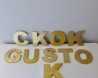 Metall  Buchstabe Letter Gold G U S T O       K C Wandschmuck Vintage