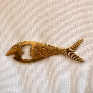 Apribottiglie a forma di pesce in ottone, vero oggetto vintage