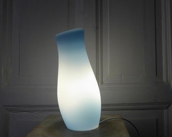 Lampe de table lumineuse Ikea Mylonit fait main en verre bleu objet vintage