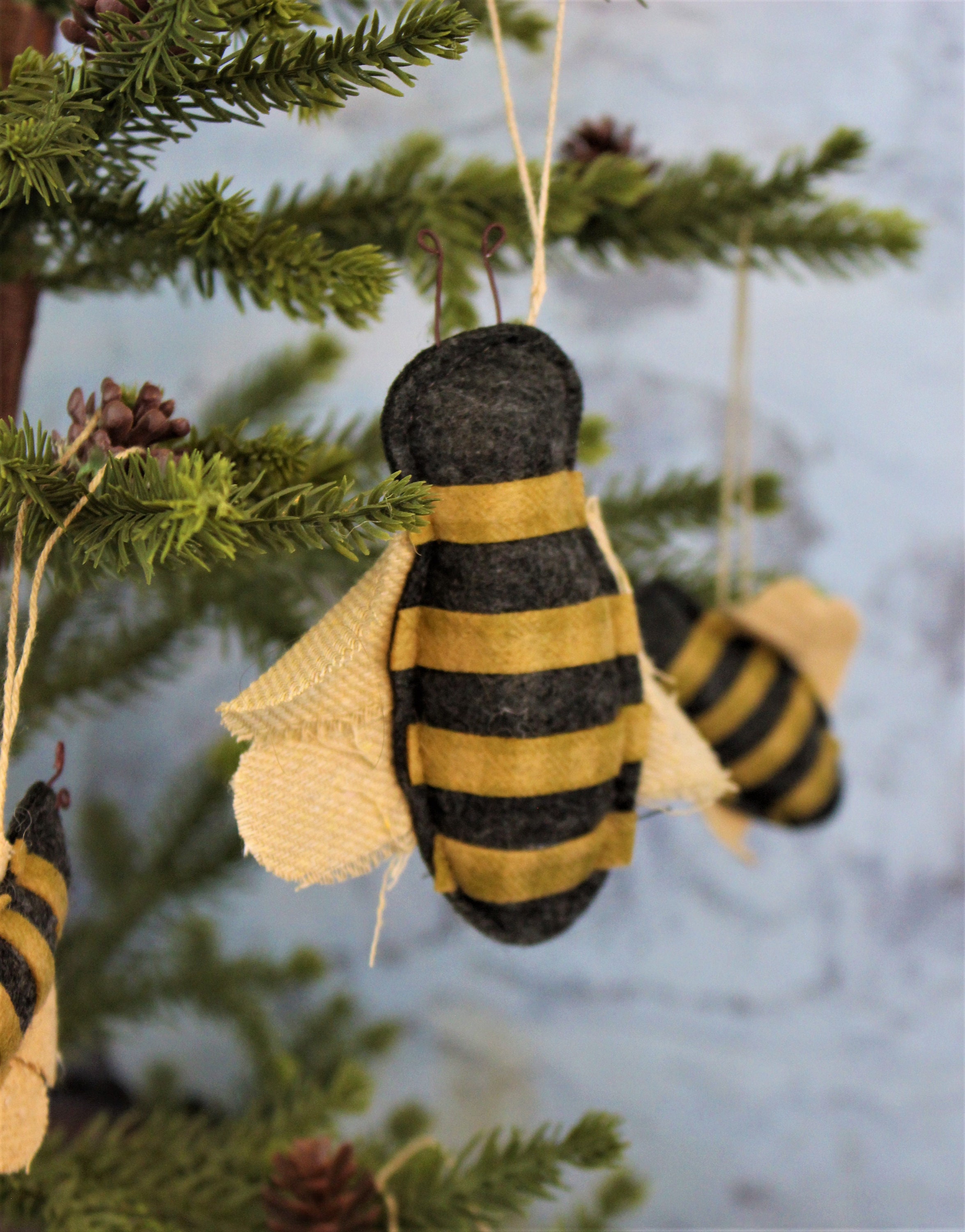 Great Decoration Crafts Bee Festival Decoration Pendant Pastoral Style  Wooden Beehive Ornaments Bee Crafts Wood Material #