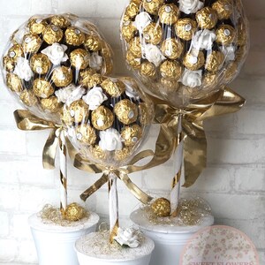 Rocher Pralinen Baum mit Rosen Größe 2 45x Pralinen und 15x Rosen Bild 2