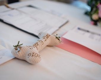 Ringkissen Knochen Wunschname Stickerei Hochzeit