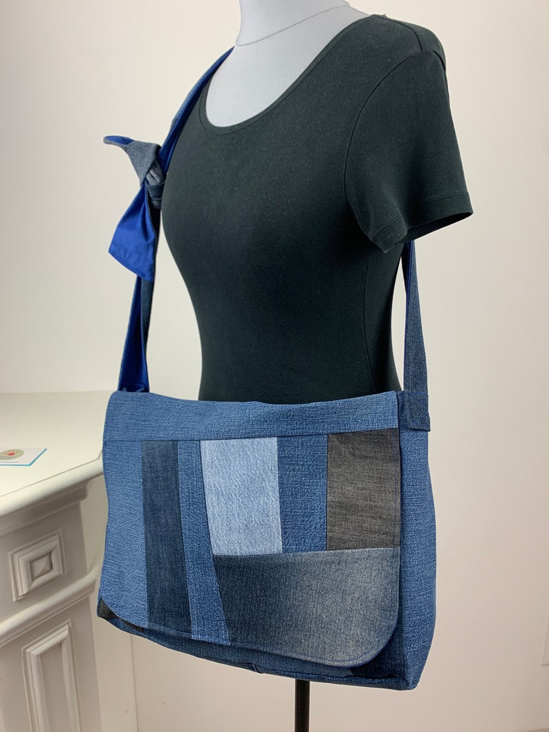 Schultertasche, Jeans upcycling, Umhängetasche, Knotentasche, Jeanstasche, vegane Tasche Bild 2