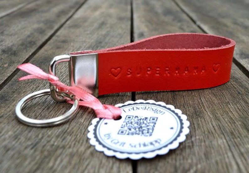Schlüsselanhänger mit Wunschtext handgestempelt Rindsleder personalisiert Rot