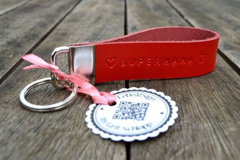 Schlüsselanhänger Rindsleder handgeprägt mit Wunschtext personalisiert Red