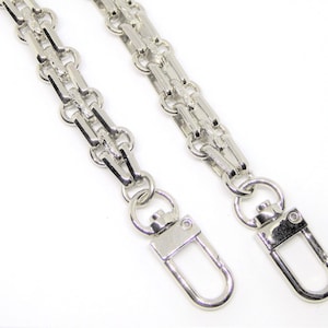 beautiful bag chain, 120 cm with very nice carabiner (1)