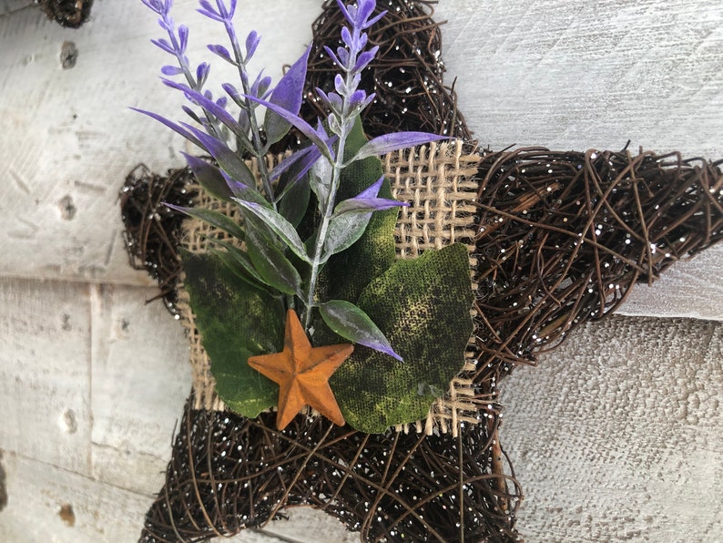 Glittered Grapevine Heart Accent with Lavender and Ivy Leaves.Ornament Wall Decor.Rustic Gifts.Primitive Decor