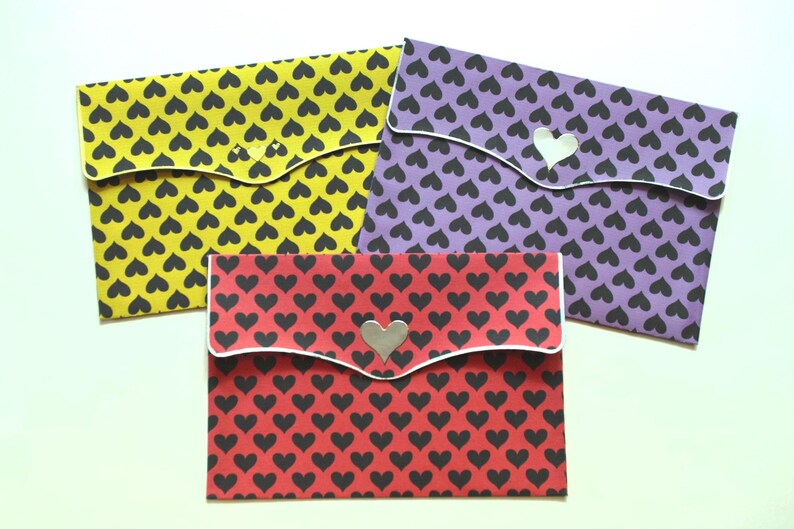 3 Gift envelopes with Hearts BU019 image 1