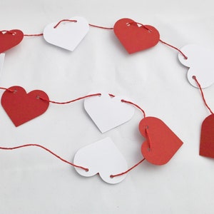 Heart garland in dark red-white HG001 image 1