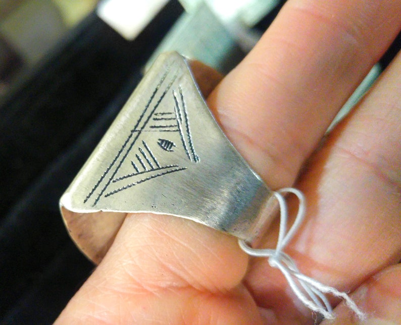 African voodoo ring witchcraft amulet protection talisman authentic