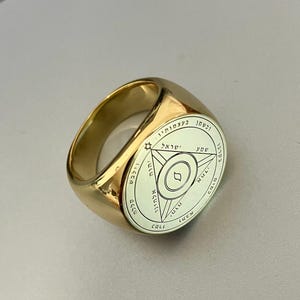 Witchcraft Fourth Pentacle of Saturn ring Goteia amulet lesser key