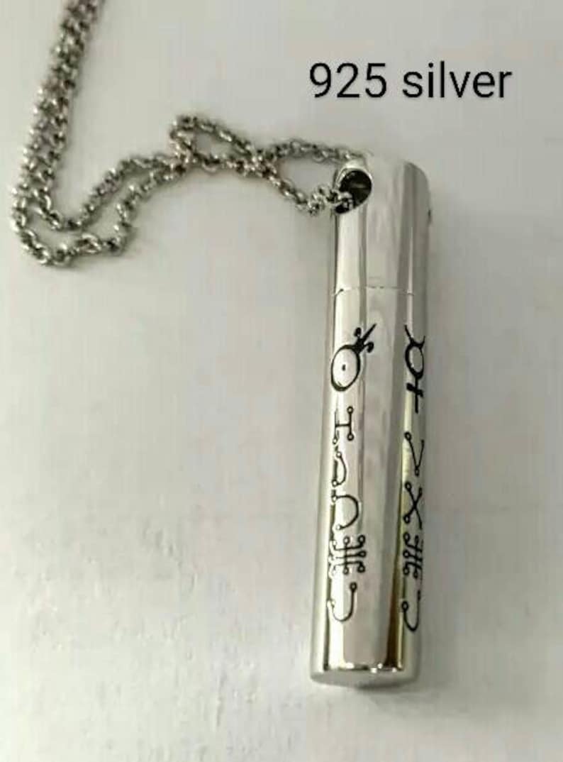Witchcraft spell bottle amulet