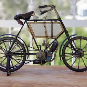 Hand made Vintage Model Bicycle, Cyclist Gifts for Father's Day, Man Cave, Office Decor, Hand welded and hand painted