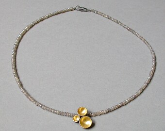 Labradorite necklace with dream chalice 3-fold gold / silver