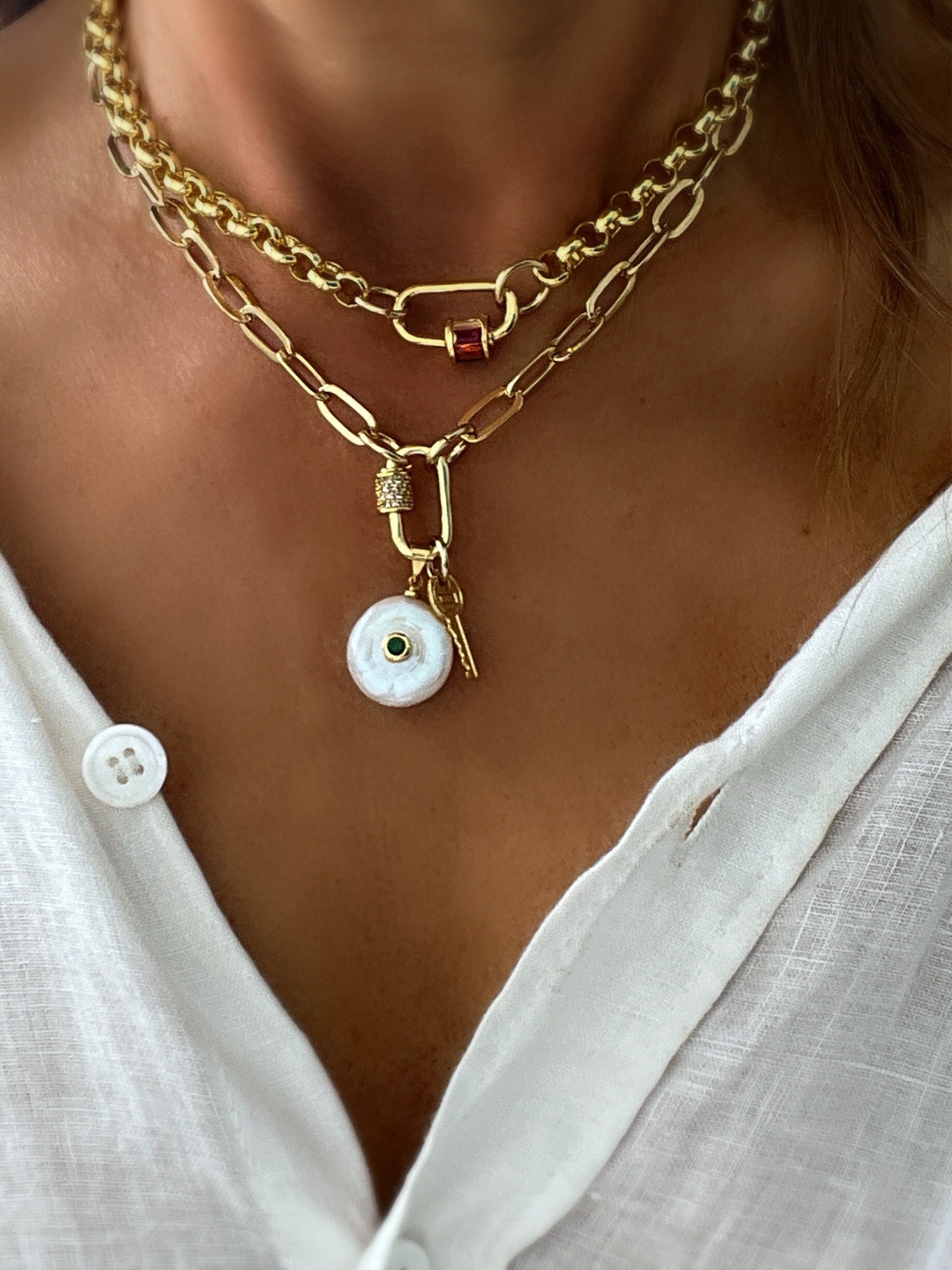 Gold Pearl Necklace,gold Carabiner Charm Necklace, Pearl Lariat Necklace 