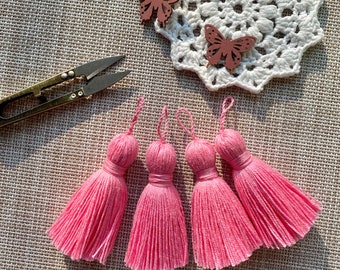 4 thick tassels 8 cm made of cotton