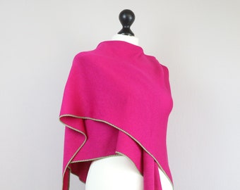 Triangular scarf made from the finest merino wool / scarf / stole