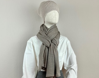 Finest merino wool / cloth / stole / scarf