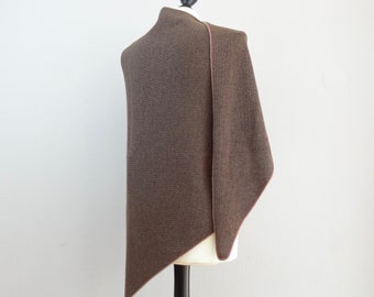 Foulard triangulaire en cachemire / foulard / étole avec bord de crochet 2 couleurs
