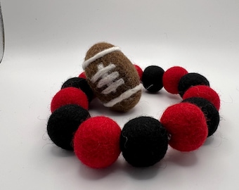 Collier à pompons pour chien de l'équipe universitaire : bijoux personnalisés pour animal de compagnie aux couleurs de l'école