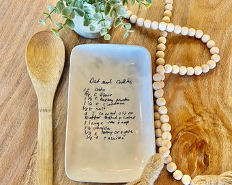 Votre lettre/recette manuscrite transférée dans un plat de service assiette plat porcelaine