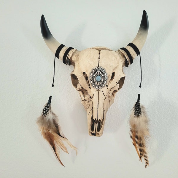 Western Ornate Longhorn Cow Bull Skull Hanging Wall Décor: Tan Inlay