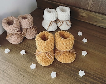 Crochet booties / shoes / socks for newborns / cozy socks