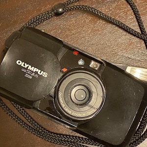 Olympus Stylus (MJU) Zoom Vintage 35mm Film Camera *TESTED*