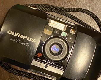 Olympus Stylus Epic - Limited Edition - 35mm F/2.8 - Vintage