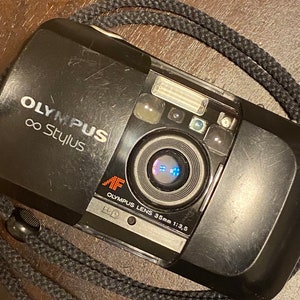 Olympus Stylus Infinity (MJU) 35mm Vintage Film Camera *TESTED*