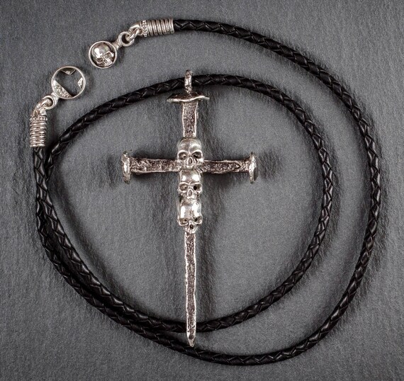 skull cross necklace