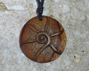 Sun spiral pendant made of wood approx. 4 cm ~ Symbol of creation and life force ~ Wooden pendant with spirit: sun & spiral - handmade