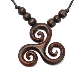 Triskele Anhänger Amulett aus Holz "Spirale des Lebens" ~ Handarbeit ~ keltisches Symbol ~ Irland