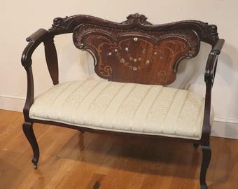 Antiker französischer Stil Mahagoni Zweiersofa mit Satinwood Inlay Perlmutt