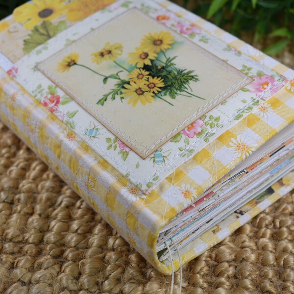 Yellow floral journal, Floral Junk journal, Sunflower Journal, Daisy, Scrapbook, Nature, Sunflower scrapbook, Christmas gift ideas, Garden